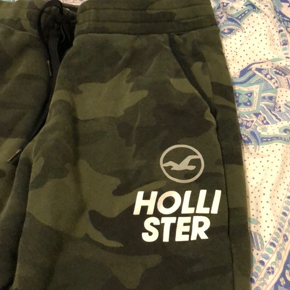 Green sweatpants - Picture 2 of 3